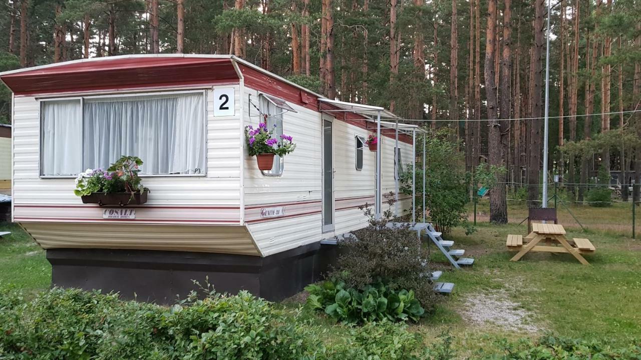 Chill&Grill Camping 다우가프필스 외부 사진